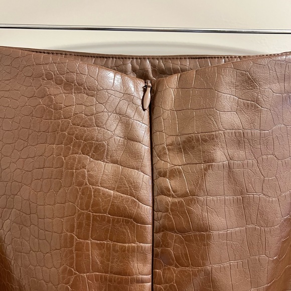 NWT ASTR Audrey Faux Leather Croc Skirt in Brown - Picture 9 of 12
